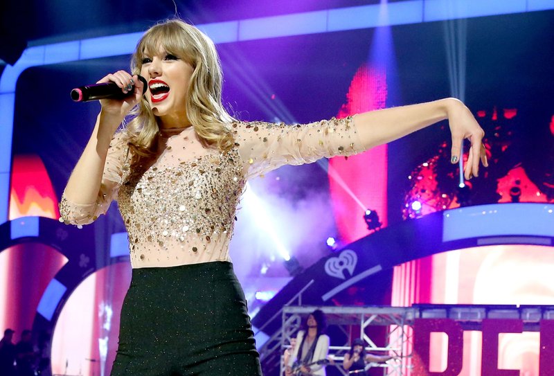 Taylor Swift — September 22 - iHeartRadio Music Festival — photo 135