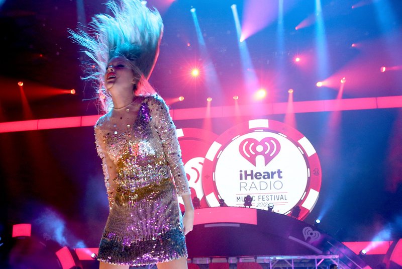 Taylor Swift — September 22 - iHeartRadio Music Festival — photo 148