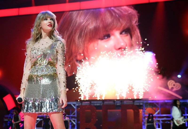 Taylor Swift — September 22 - iHeartRadio Music Festival — photo 151