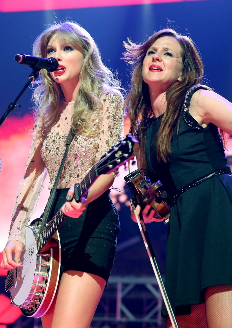 Taylor Swift — September 22 - iHeartRadio Music Festival — photo 155