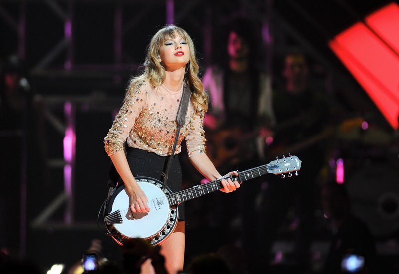 Taylor Swift — September 22 - iHeartRadio Music Festival — photo 178