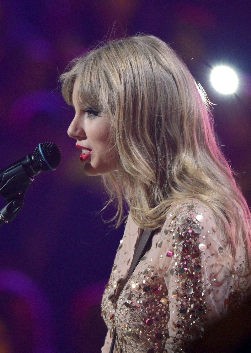 Taylor Swift — September 22 - iHeartRadio Music Festival — photo 264