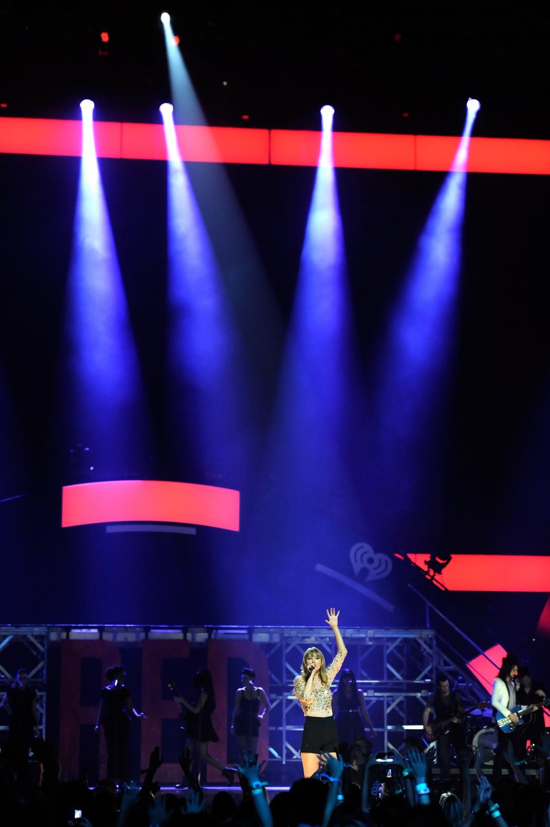 Taylor Swift — September 22 - iHeartRadio Music Festival — photo 273