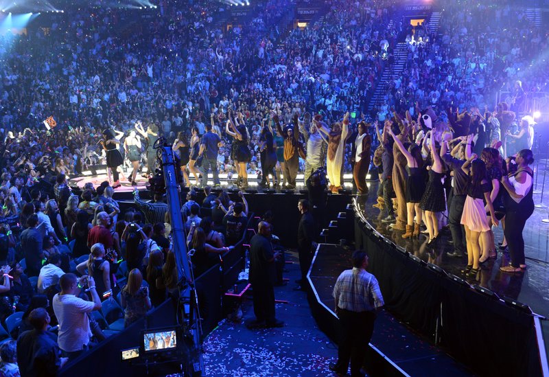 Taylor Swift — September 22 - iHeartRadio Music Festival — photo 301