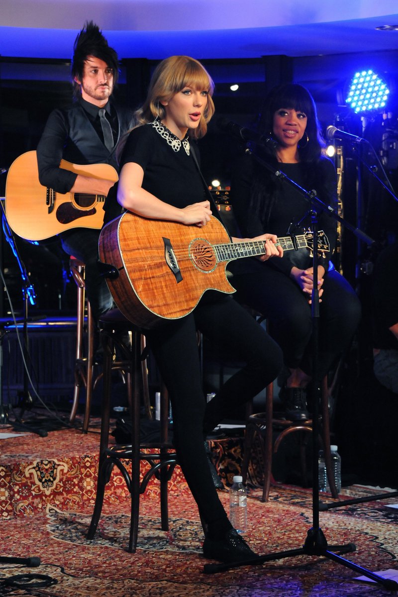 Taylor Swift — January 28 - Live on the Seine — photo 15