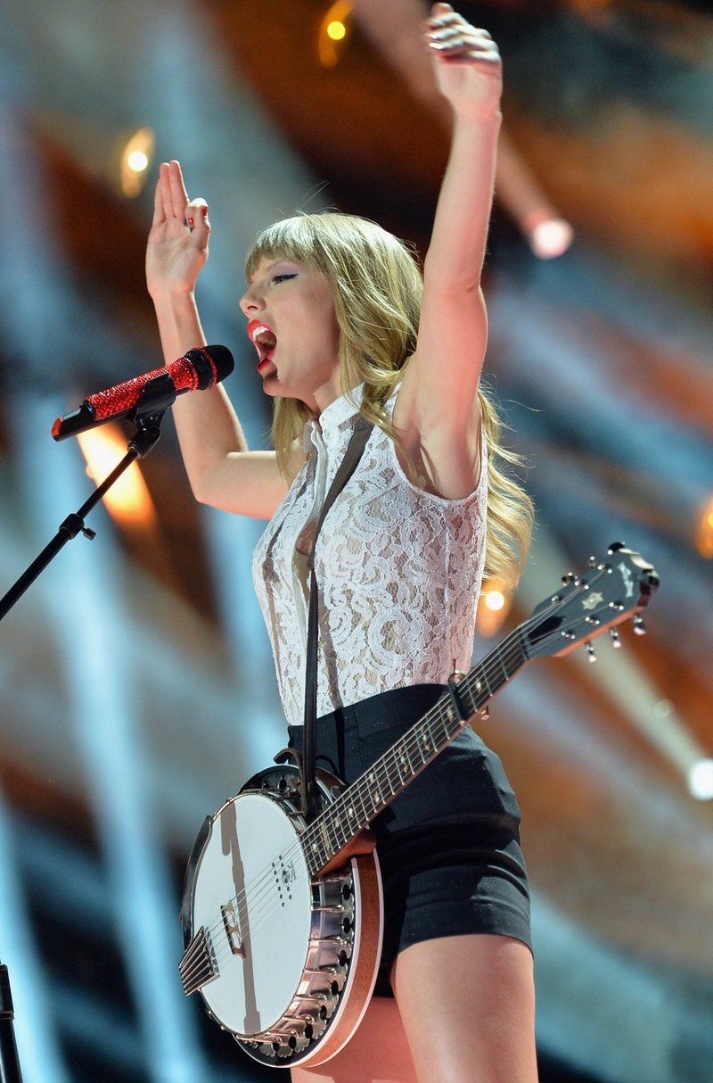 Taylor Swift — June 6 - CMA Music Festival — photo 33