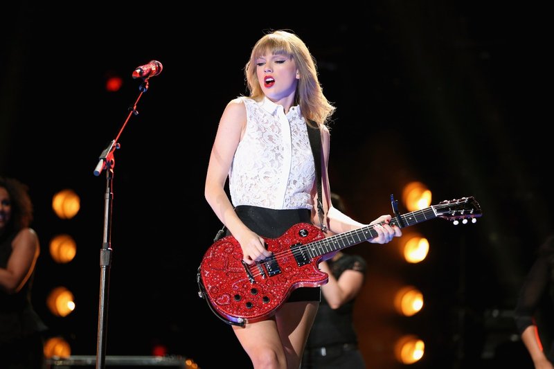 Taylor Swift — June 6 - CMA Music Festival — photo 52