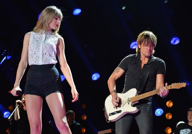 Taylor Swift — June 6 - CMA Music Festival — photo 67