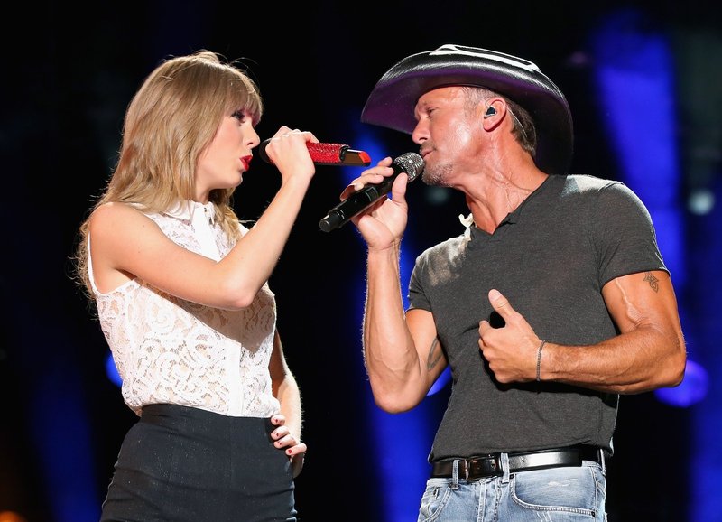Taylor Swift — June 6 - CMA Music Festival — photo 89
