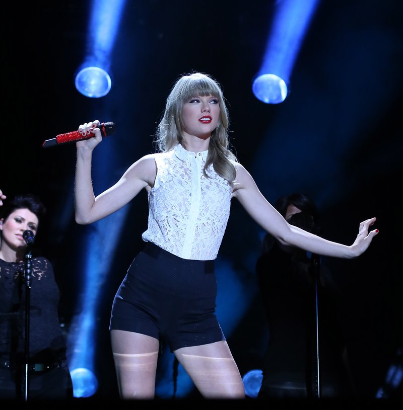 Taylor Swift — June 6 - CMA Music Festival — photo 112