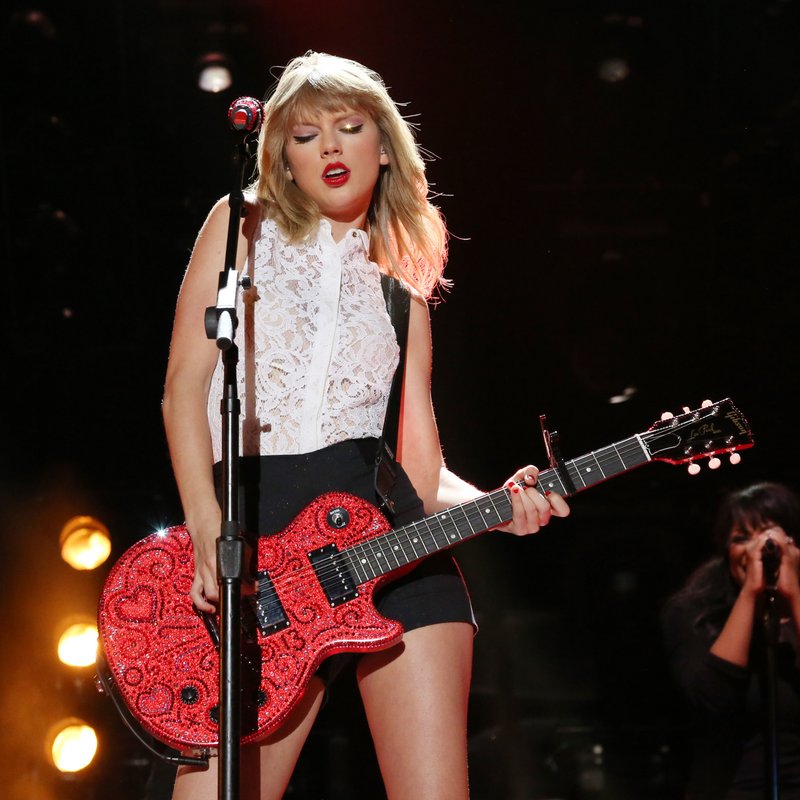 Taylor Swift — June 6 - CMA Music Festival — photo 154
