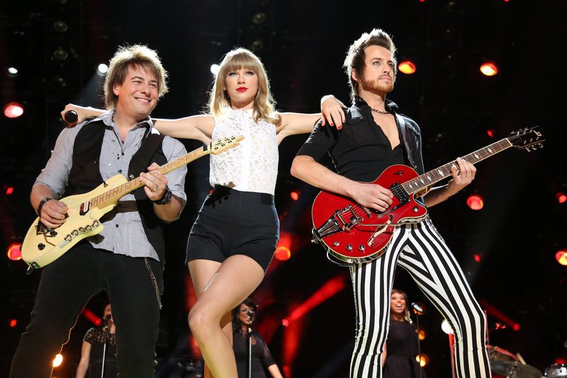 Taylor Swift — June 6 - CMA Music Festival — photo 160