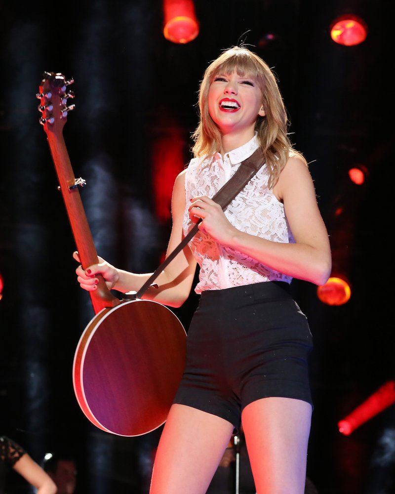 Taylor Swift — June 6 - CMA Music Festival — photo 171