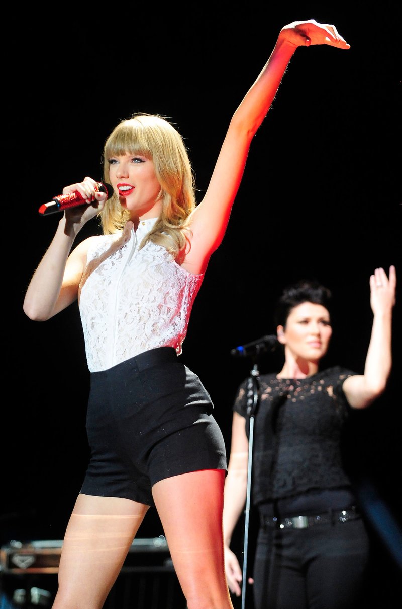 Taylor Swift — June 6 - CMA Music Festival — photo 177