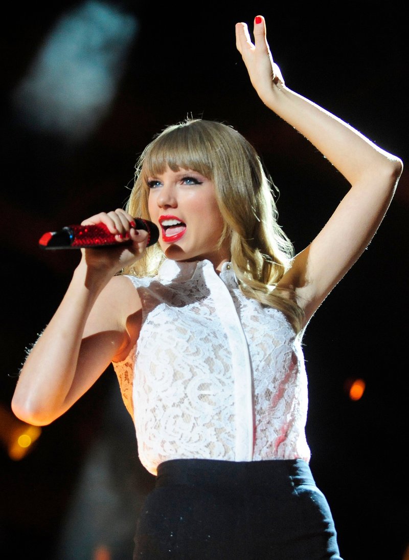 Taylor Swift — June 6 - CMA Music Festival — photo 188