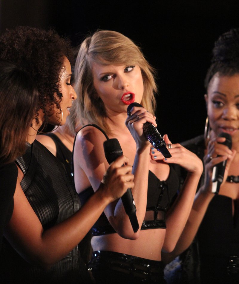 Taylor Swift — October 23 - Jimmy Kimmel Live — photo 104