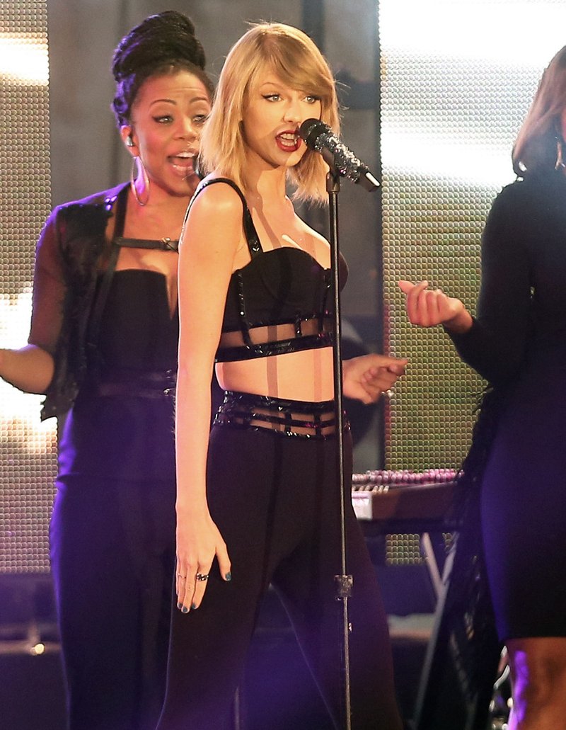Taylor Swift — October 23 - Jimmy Kimmel Live — photo 170