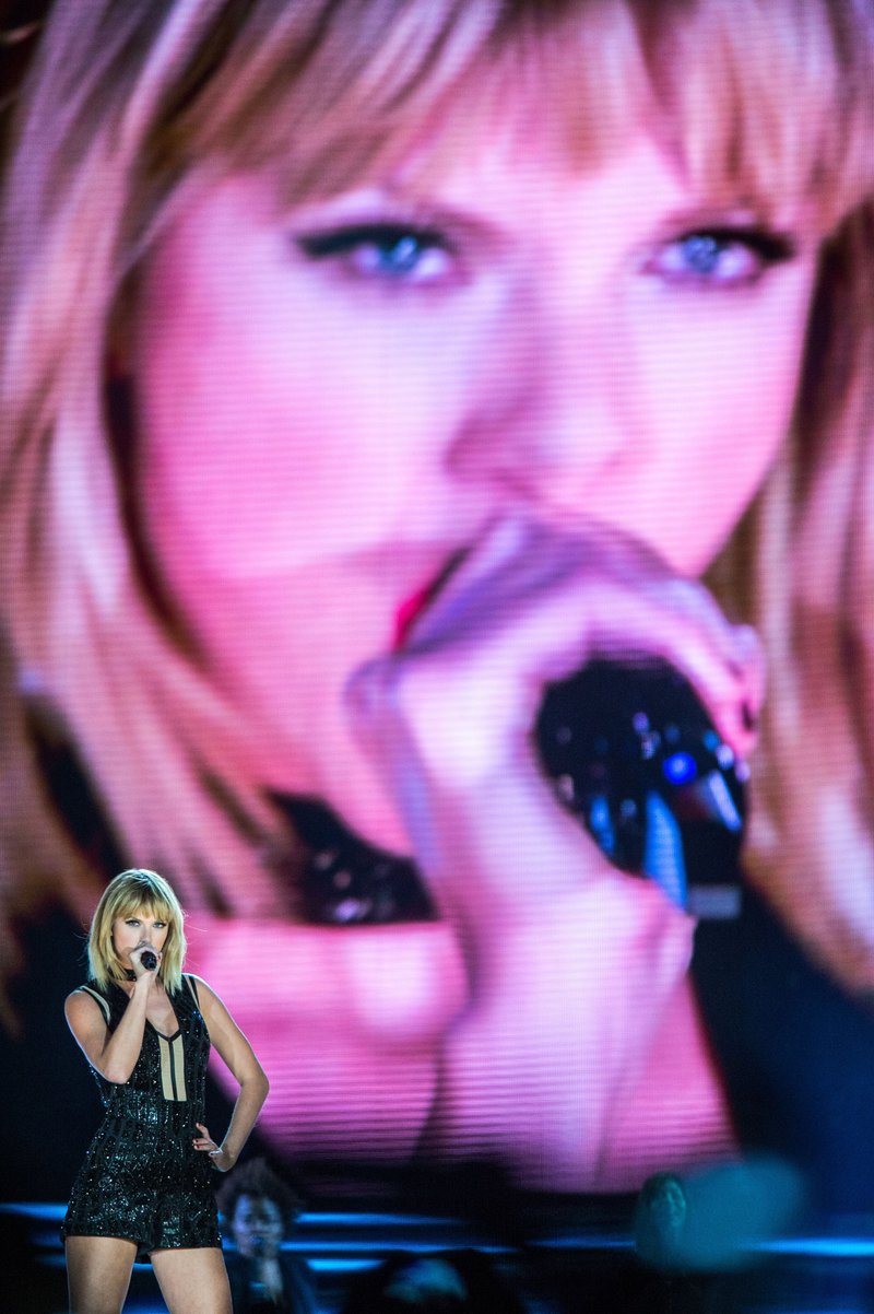 Taylor Swift — October 22 - Formula 1 US Grand Prix — photo 188