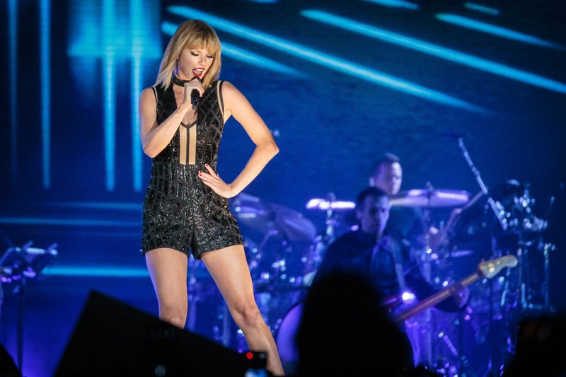 Taylor Swift — October 22 - Formula 1 US Grand Prix — photo 194
