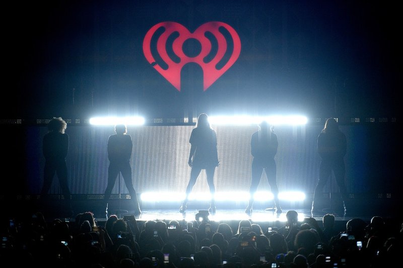 Taylor Swift — December 1 - 102.7 KIIS FM's Jingle Ball — photo 29