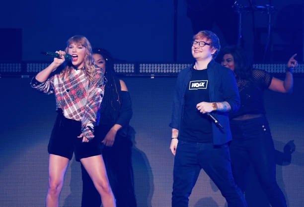 Taylor Swift — December 2 - 99.7 NOW! POPTOPIA — photo 10
