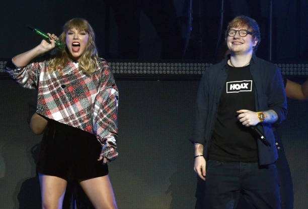 Taylor Swift — December 2 - 99.7 NOW! POPTOPIA — photo 59