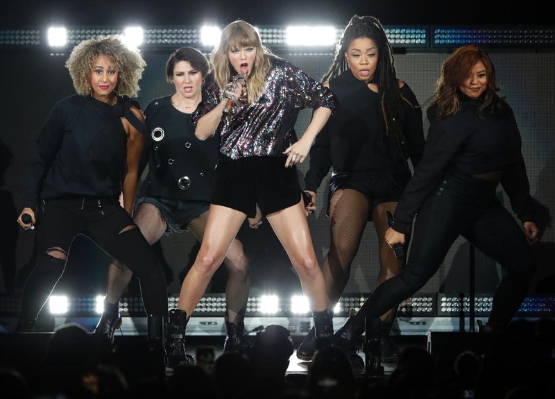 December 7 - B96 Pepsi Jingle Bash