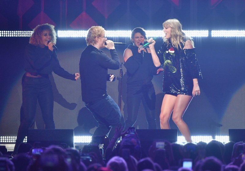 Taylor Swift — December 8 - Z100's Jingle Ball — photo 27