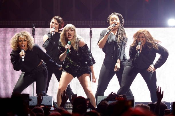 Taylor Swift — December 8 - Z100's Jingle Ball — photo 50