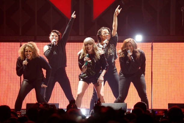 Taylor Swift — December 8 - Z100's Jingle Ball — photo 70