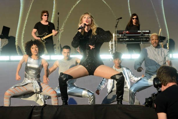 Taylor Swift — May 27 - BBC Radio 1's Biggest Weekend 2018 — photo 17