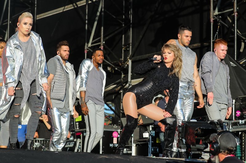 Taylor Swift — May 27 - BBC Radio 1's Biggest Weekend 2018 — photo 59