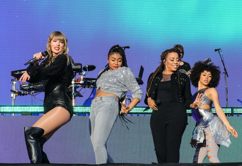 Taylor Swift — May 27 - BBC Radio 1's Biggest Weekend 2018 — photo 71