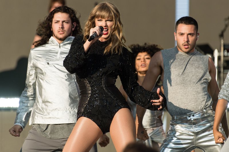 Taylor Swift — May 27 - BBC Radio 1's Biggest Weekend 2018 — photo 75