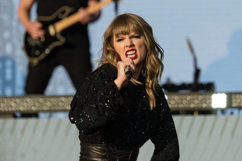 Taylor Swift — May 27 - BBC Radio 1's Biggest Weekend 2018 — photo 87