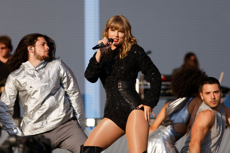 Taylor Swift — May 27 - BBC Radio 1's Biggest Weekend 2018 — photo 120
