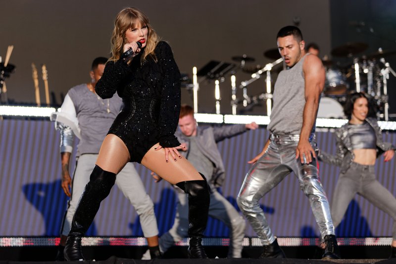Taylor Swift — May 27 - BBC Radio 1's Biggest Weekend 2018 — photo 130