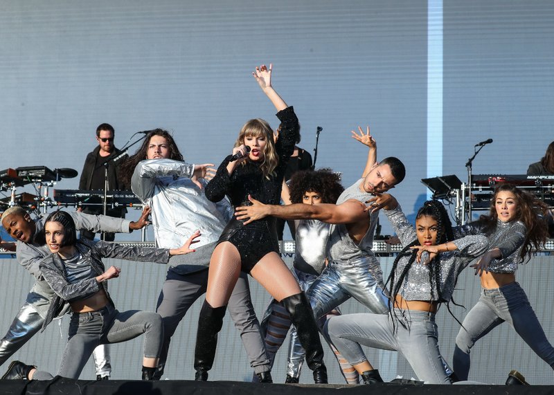 Taylor Swift — May 27 - BBC Radio 1's Biggest Weekend 2018 — photo 196