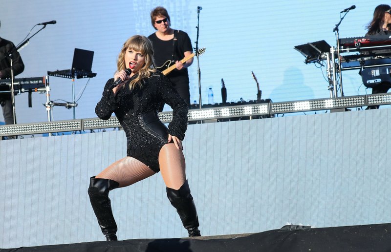 Taylor Swift — May 27 - BBC Radio 1's Biggest Weekend 2018 — photo 200