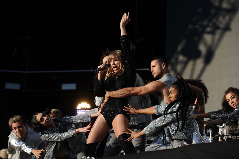 Taylor Swift — May 27 - BBC Radio 1's Biggest Weekend 2018 — photo 222