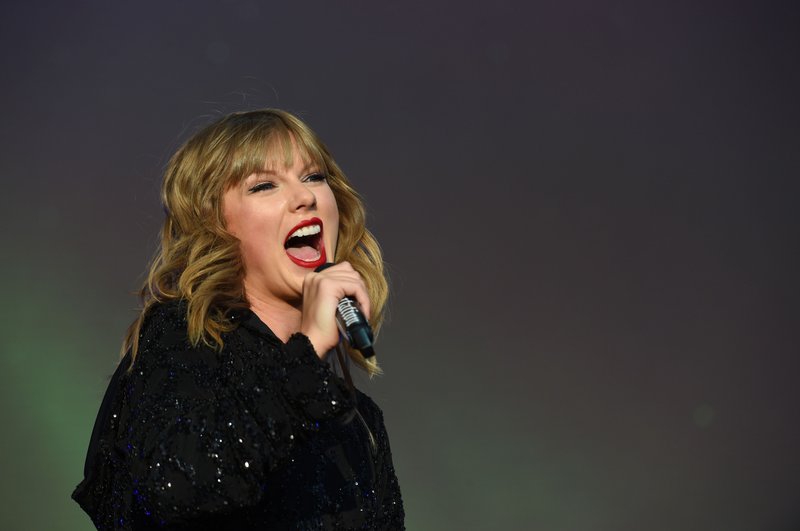 Taylor Swift — May 27 - BBC Radio 1's Biggest Weekend 2018 — photo 240