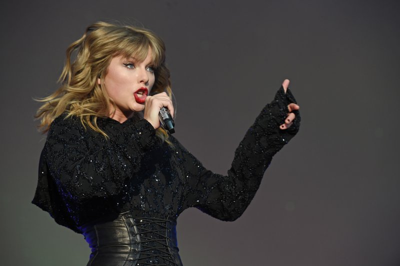 Taylor Swift — May 27 - BBC Radio 1's Biggest Weekend 2018 — photo 250