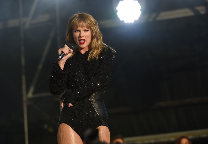 Taylor Swift — May 27 - BBC Radio 1's Biggest Weekend 2018 — photo 253