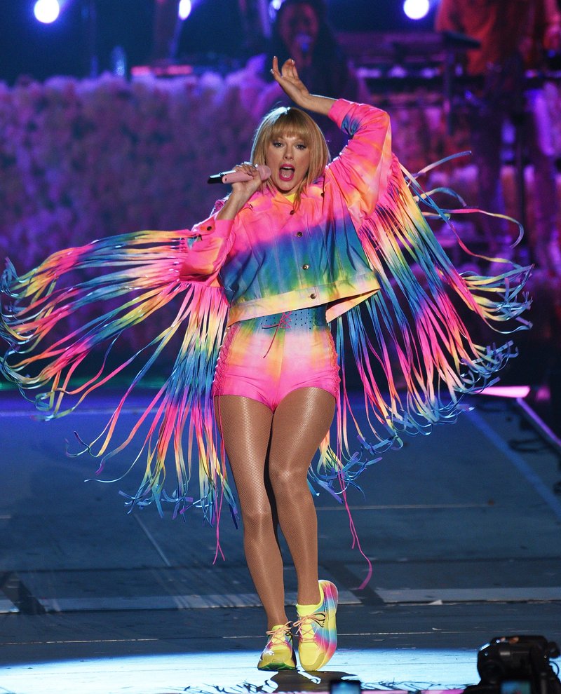 Taylor Swift — June 1 - 2019 iHeartRadio Wango Tango — photo 16