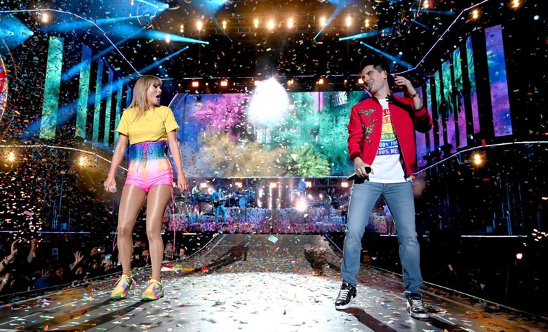 Taylor Swift — June 1 - 2019 iHeartRadio Wango Tango — photo 49