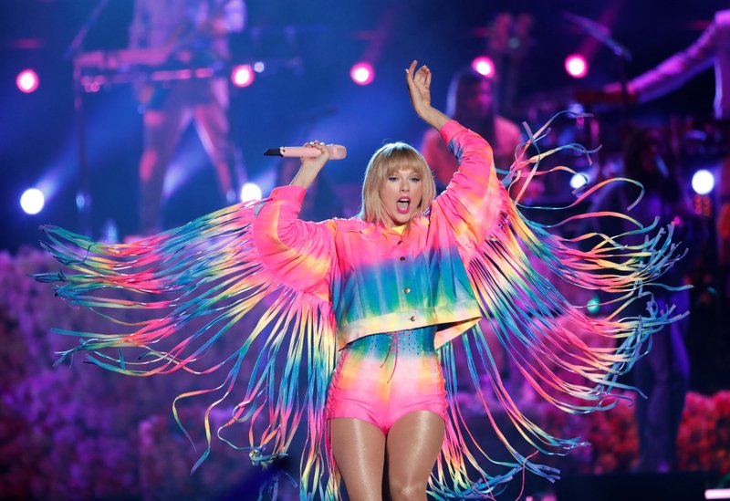 Taylor Swift — June 1 - 2019 iHeartRadio Wango Tango — photo 76