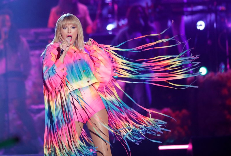 Taylor Swift — June 1 - 2019 iHeartRadio Wango Tango — photo 80