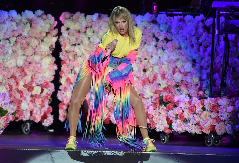 Taylor Swift — June 1 - 2019 iHeartRadio Wango Tango — photo 90