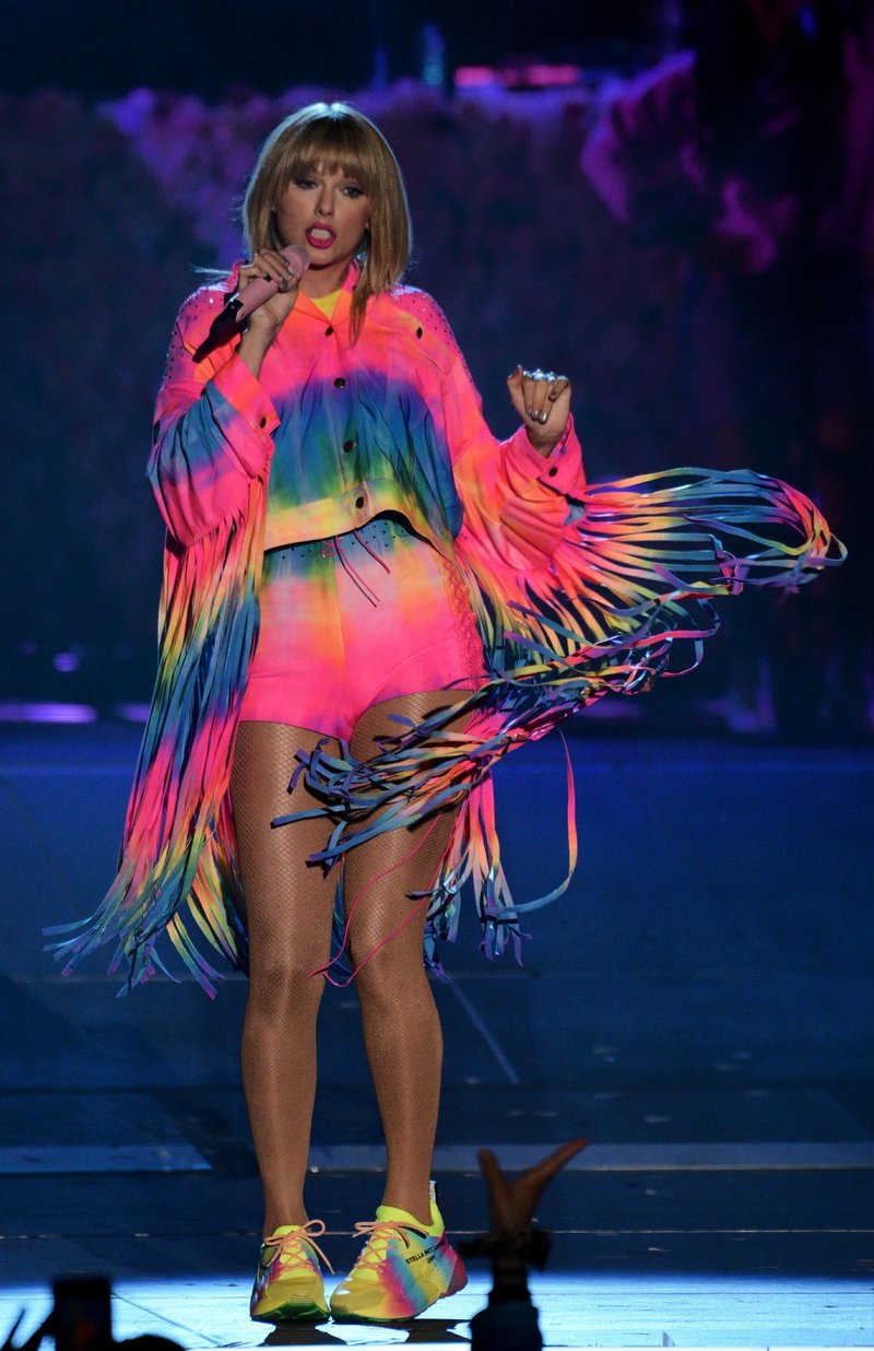 Taylor Swift — June 1 - 2019 iHeartRadio Wango Tango — photo 103