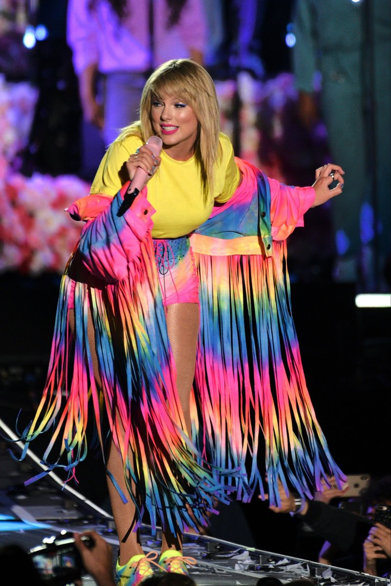 Taylor Swift — June 1 - 2019 iHeartRadio Wango Tango — photo 107